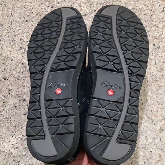 Clarks Artisan Unstructured Featherweight Black Suede Slip On Shoe Size 6.5 - Picture 6 of 10